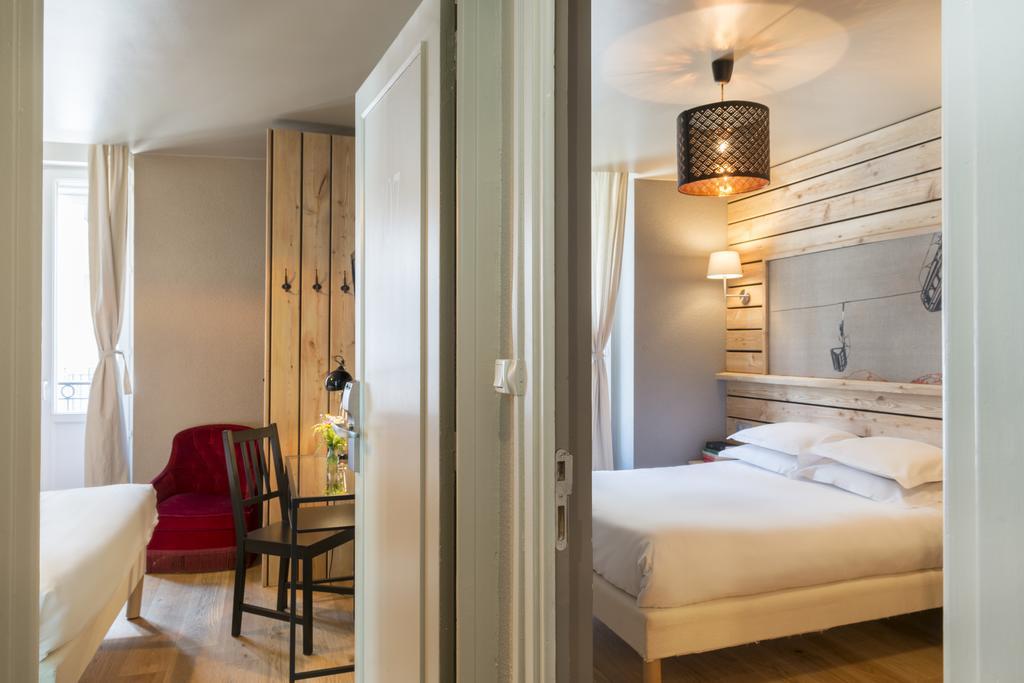 Hotel De Russie