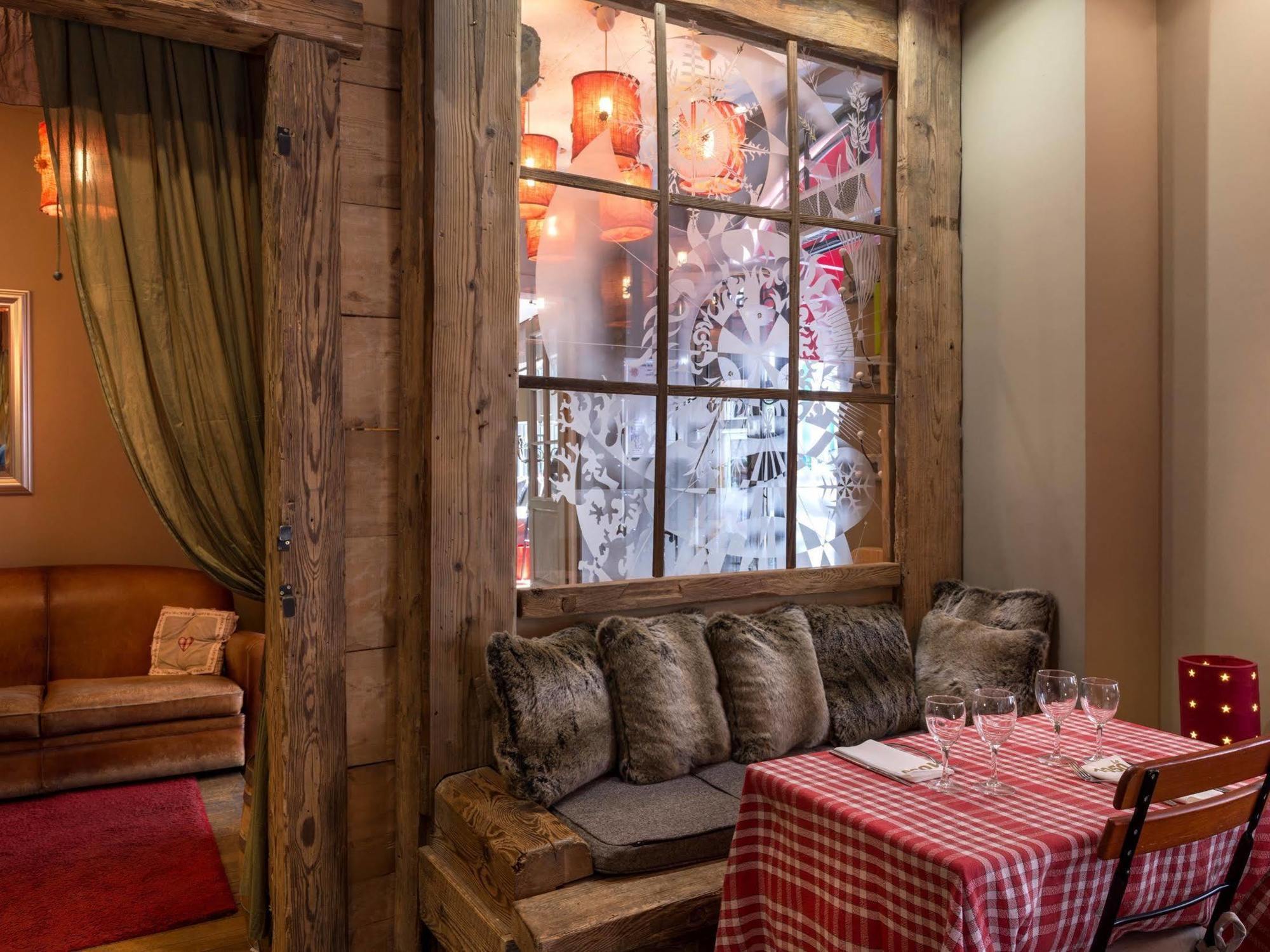 De Russie Hotel
